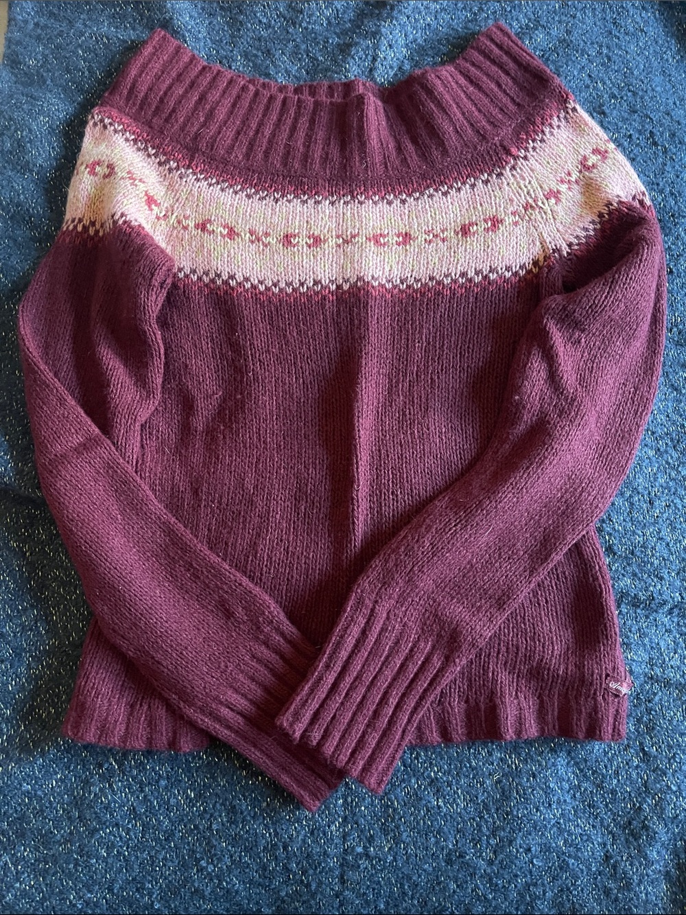 Vintage American Eagle Outfitters Off-the-Shoulder Maroon Fair Isle Sweater